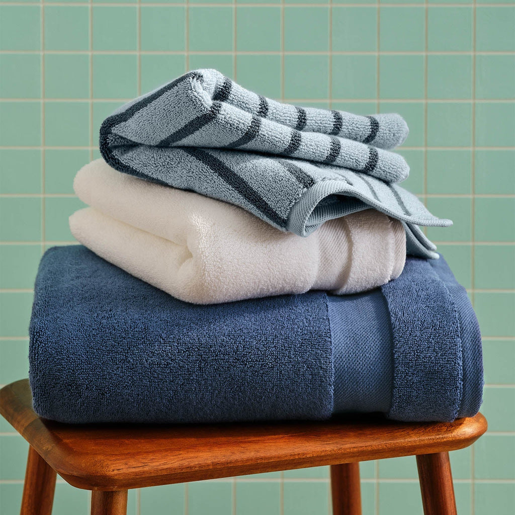 Super-Plush Set of 4 Bath Towel Bundle X7