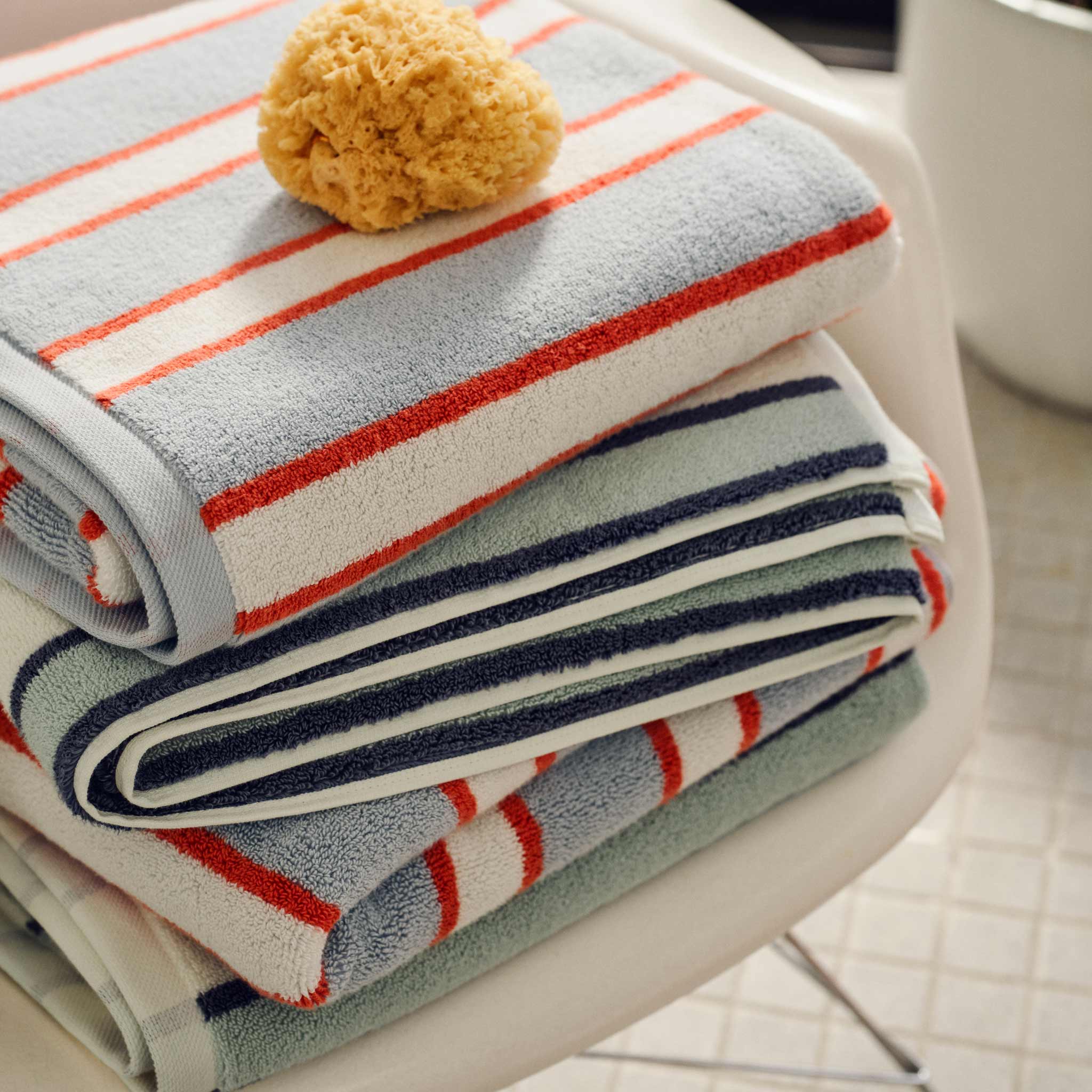 Super-Plush Set of 4 Bath Towel Bundle U9